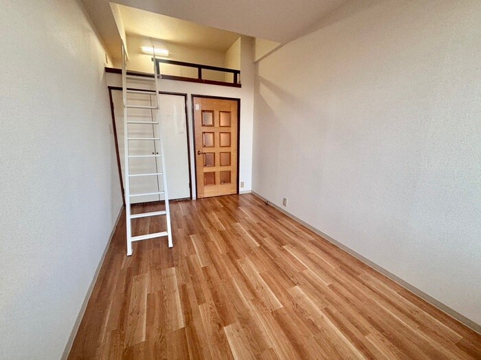 物件内観写真7　(居室)