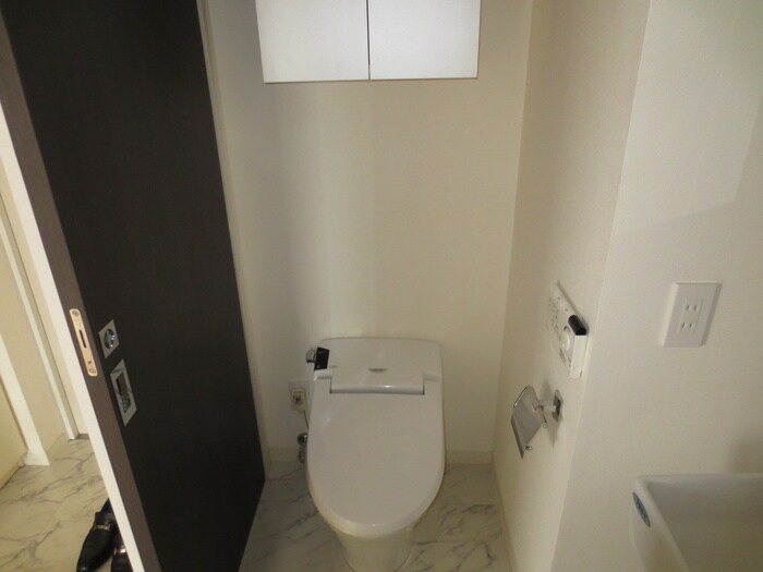 物件内観写真12　(トイレ)