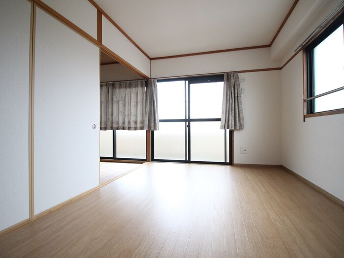 物件内観写真8　(居室)