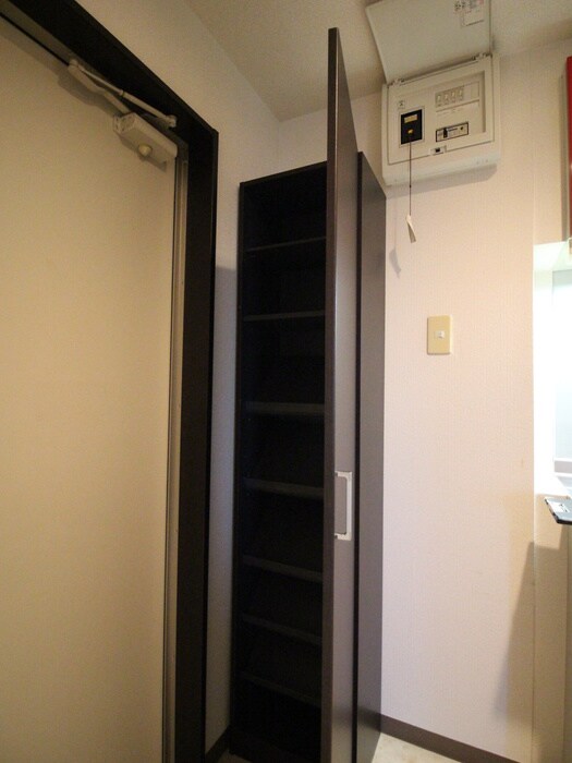 物件内観写真12　(靴箱)