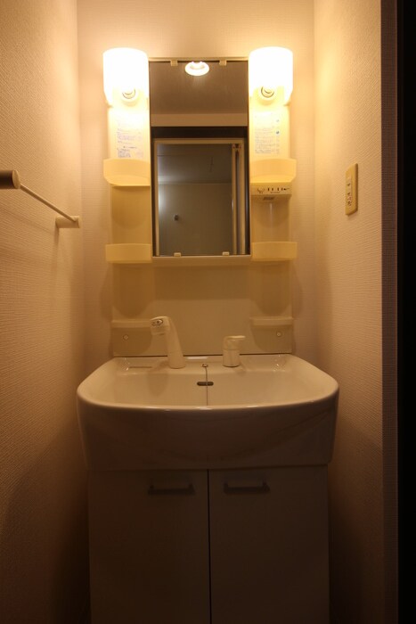 物件内観写真16　(洗面)