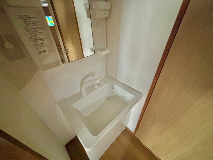 物件内観写真18　(洗面)