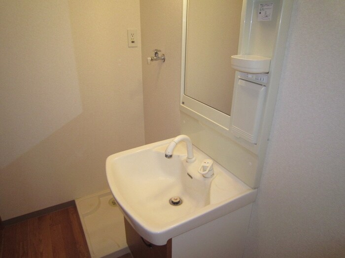 物件内観写真8　(洗面)