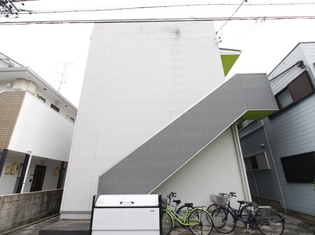 ｉ・スペース小本外観写真