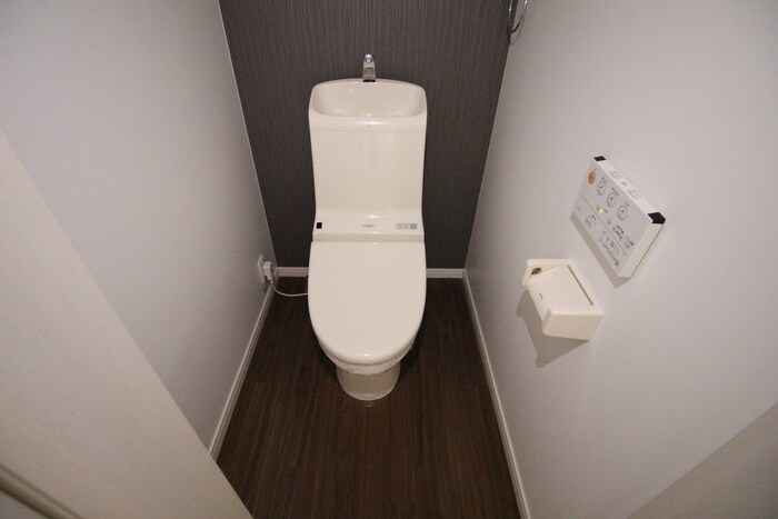 物件内観写真8　(トイレ)