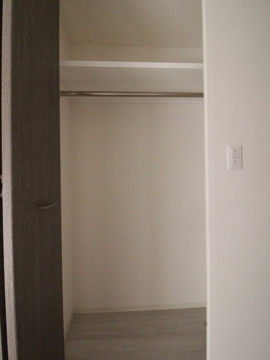 物件内観写真11　(収納)
