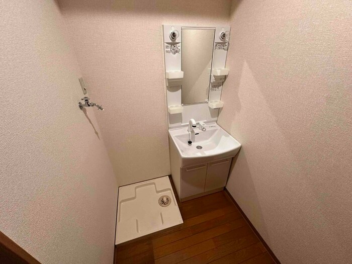 物件内観写真9　(洗面)