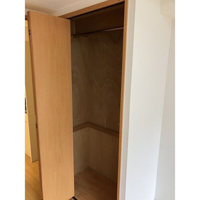 物件内観写真6　(収納)