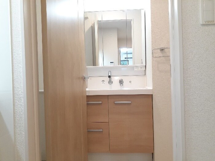 物件内観写真12　(洗面)