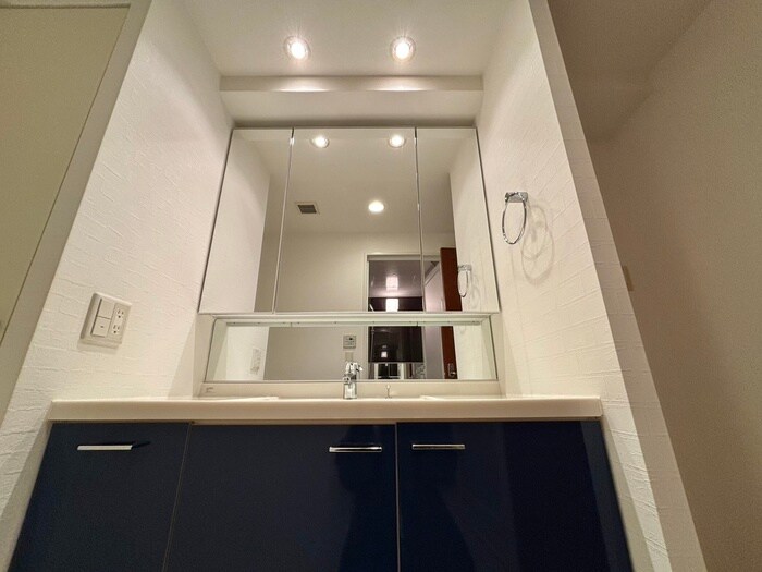 物件内観写真12　(洗面)