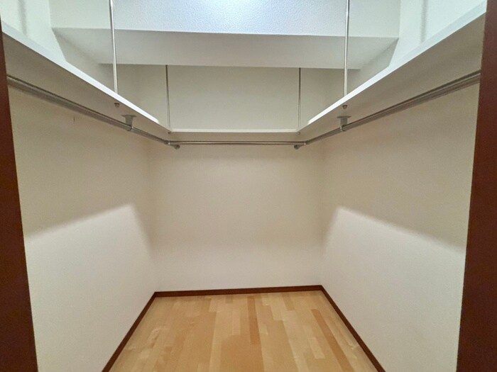 物件内観写真15　(収納)