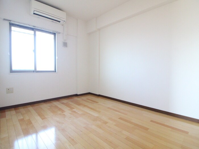 物件内観写真15　(居室)