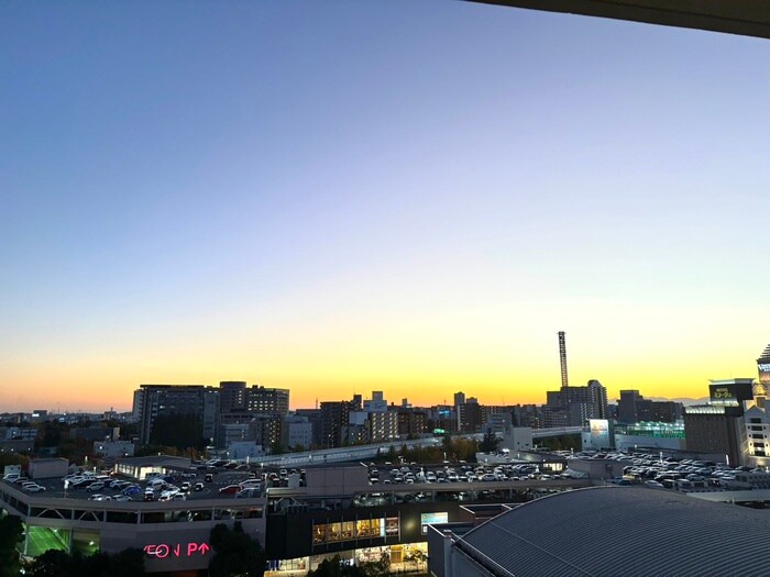 物件内観写真16　(室内からの展望)