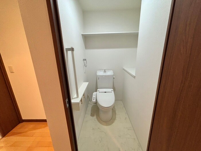 物件内観写真16　(トイレ)