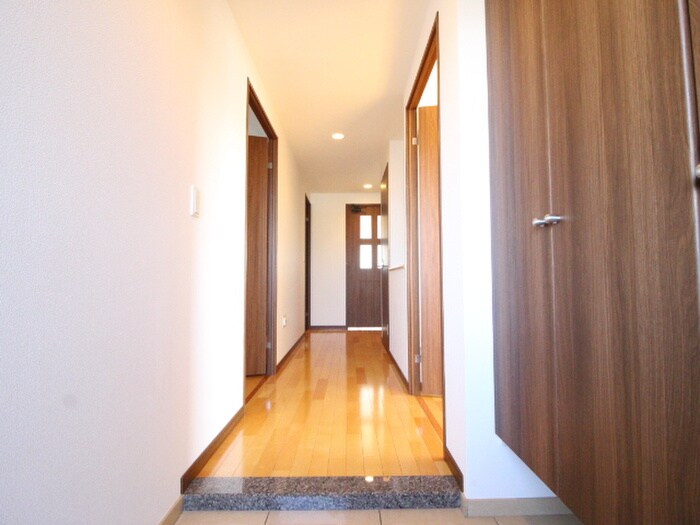 物件内観写真19　(廊下)