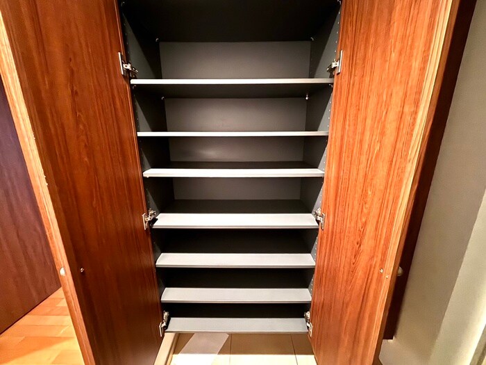 物件内観写真19　(靴箱)