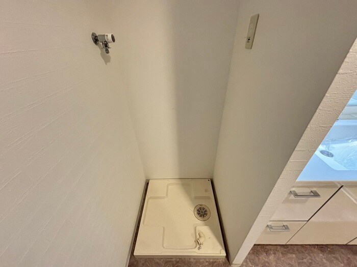 物件内観写真21　(洗濯機置場)