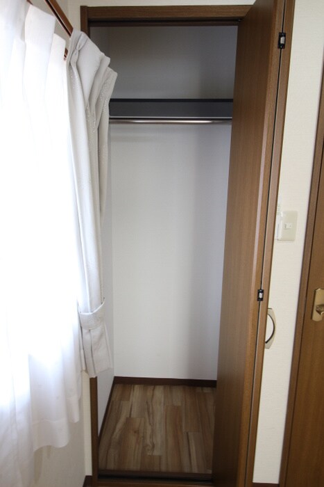 物件内観写真11　(収納)