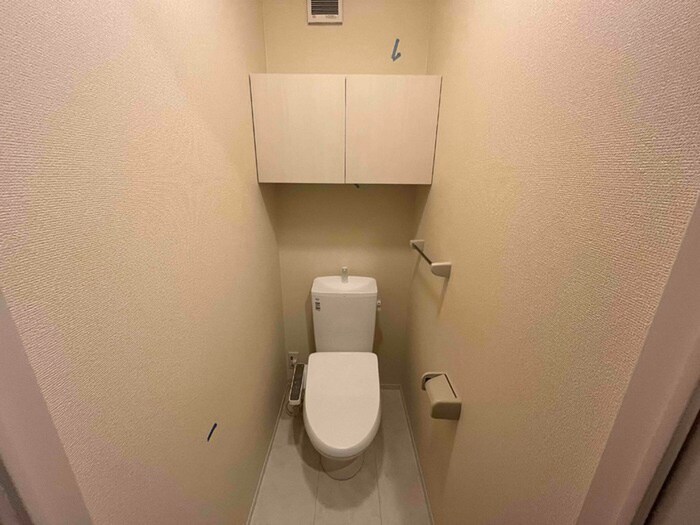 物件内観写真8　(トイレ)
