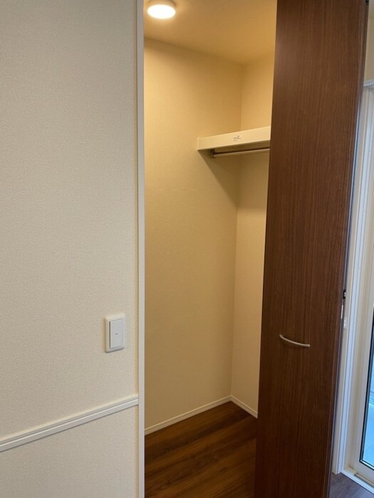 物件内観写真10　(収納)