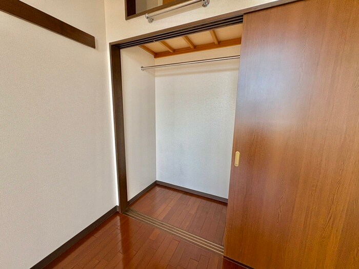 物件内観写真9　(収納)
