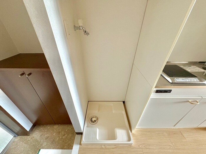 物件内観写真13　(洗濯機置場)