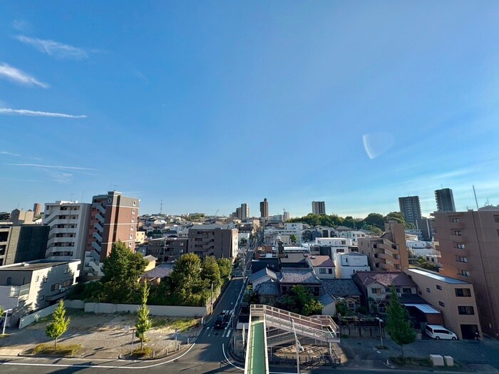 物件内観写真14　(室内からの展望)