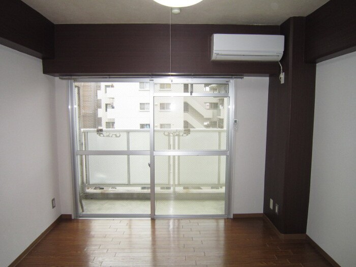 物件内観写真12　(居室)