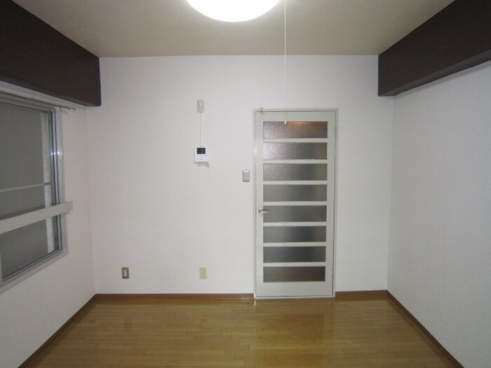 物件内観写真14　(居室)