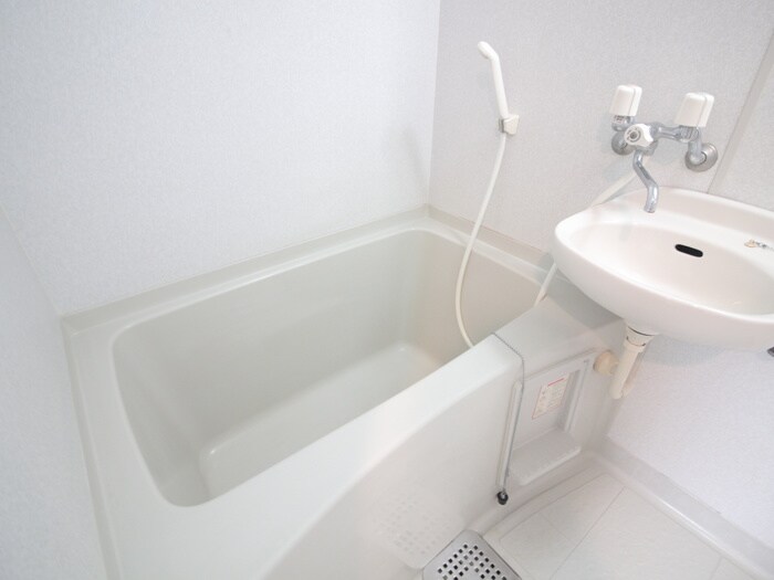 物件内観写真12　(バス／シャワールーム等)