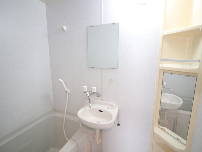 物件内観写真13　(洗面)