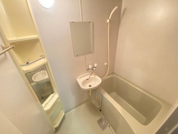 バス／シャワールーム等