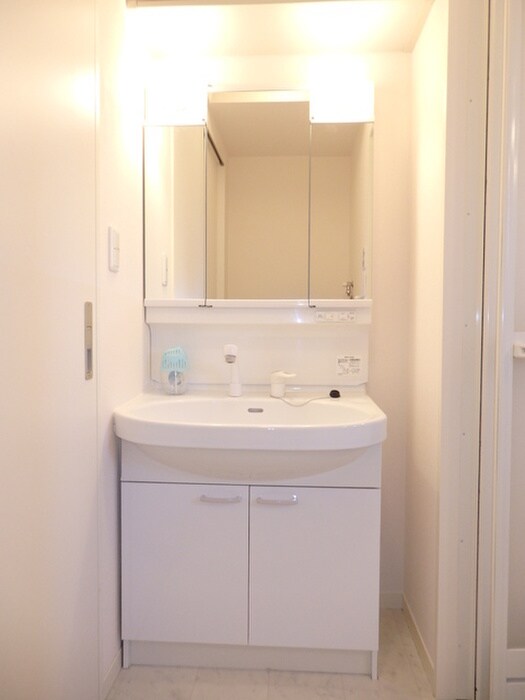 物件内観写真11　(洗面)