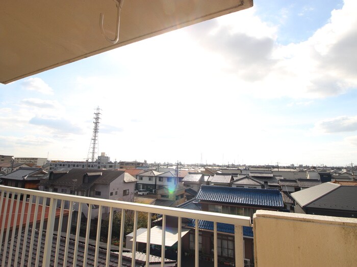 物件内観写真22　(室内からの展望)