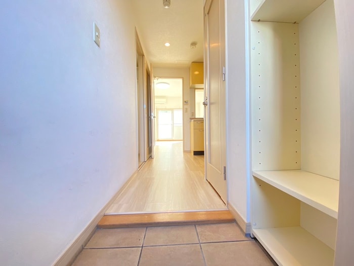 物件内観写真15　(玄関)