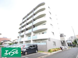 River Storm Shiratori外観写真