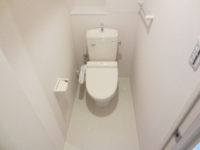 物件内観写真14　(トイレ)