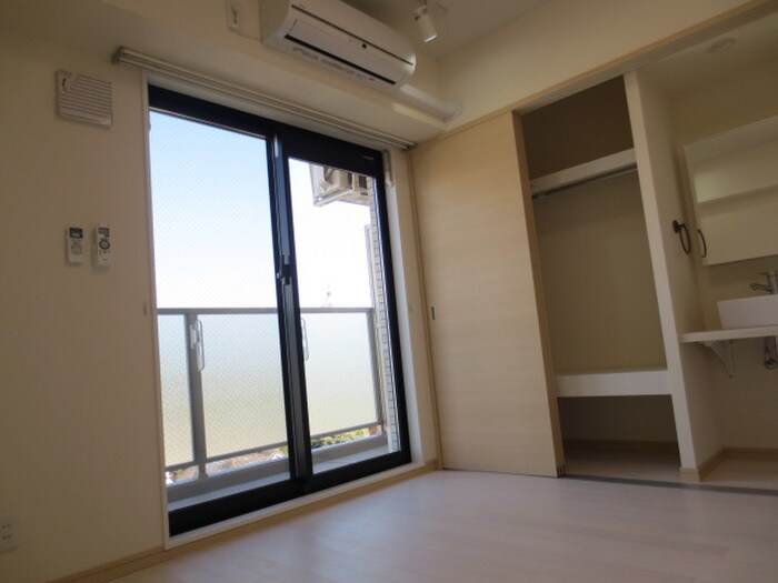 物件内観写真11　(居室)