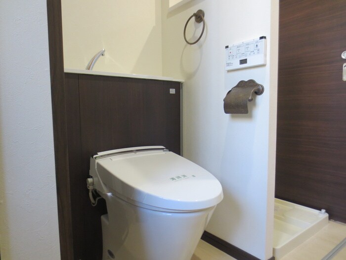 物件内観写真14　(トイレ)