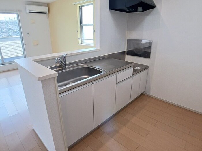 物件内観写真3　(キッチン)