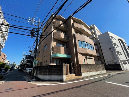 Ｎｏｍｕｒａ　Ｂ．Ｌ．Ｄ外観写真