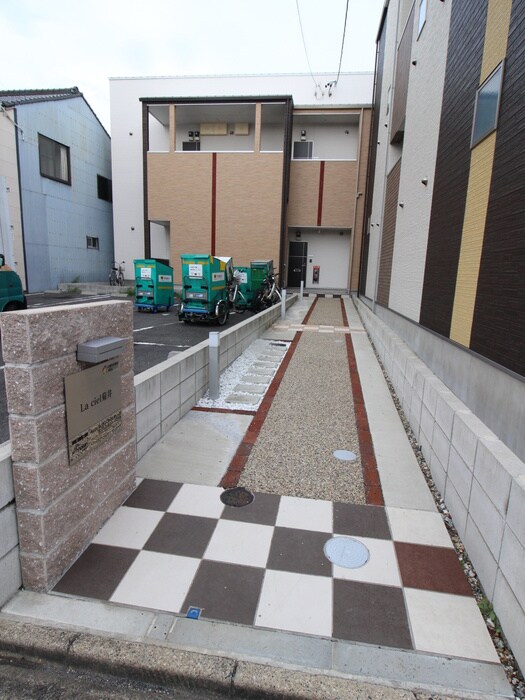 物件外観写真4　(その他)