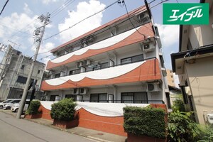 ヴァンベ－ル桜山外観写真
