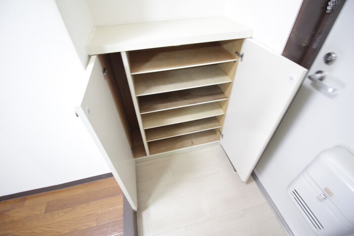 物件内観写真19　(靴箱)