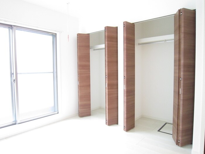 物件内観写真10　(居室)