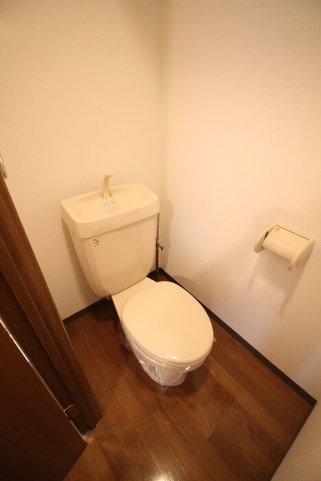 物件内観写真10　(トイレ)