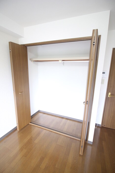 物件内観写真18　(収納)
