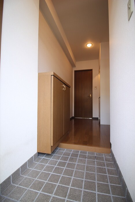 物件内観写真19　(玄関)