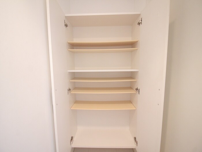 物件内観写真10　(靴箱)