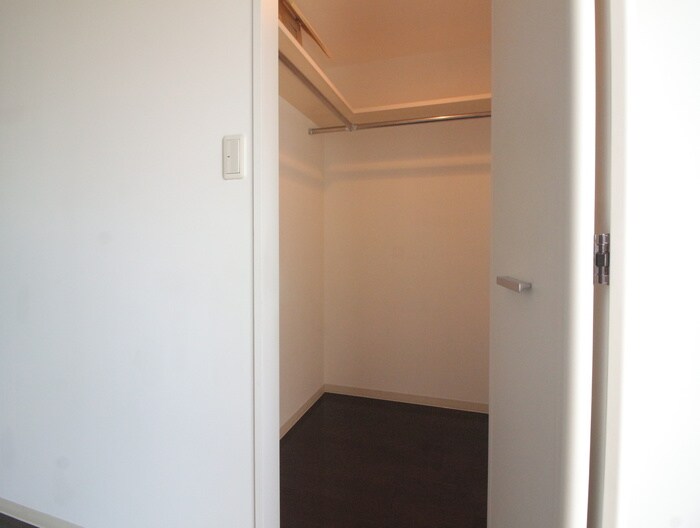 物件内観写真15　(収納)